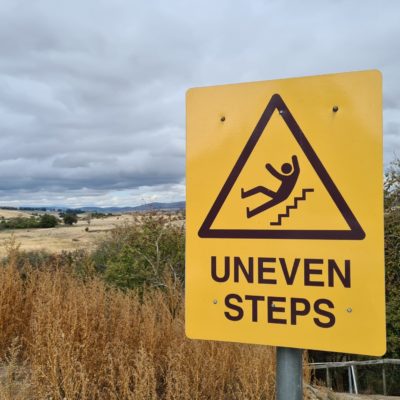 Slip and Fall Uneven Steps Sign