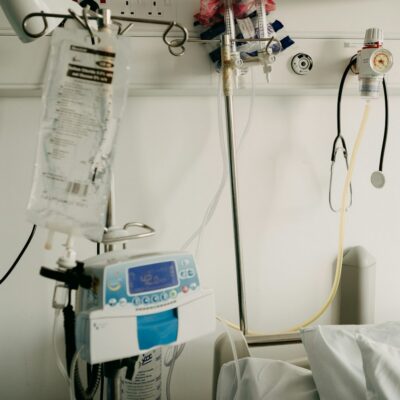 Hospital room with medical equipment - Bard PowerPort implanted port catheter lawsuits